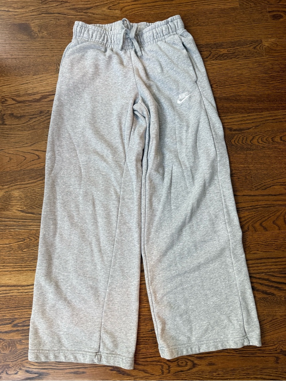 Nike Women's Wide Leg' Gray Fleece Sweatpants